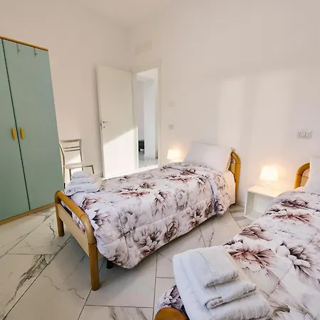 Dei Sogni Vicino Ospedale Borgo Trento,fiera E Arena Di Apartment *